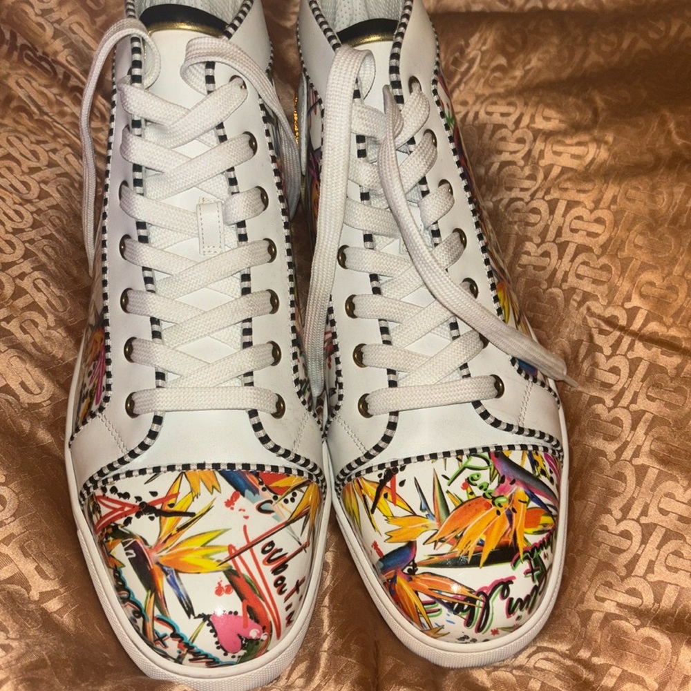 Christian LouBoutin Men Shoes/ Size Us 8.5/ Flaw Minor Scuff Mark/ Never Worn.